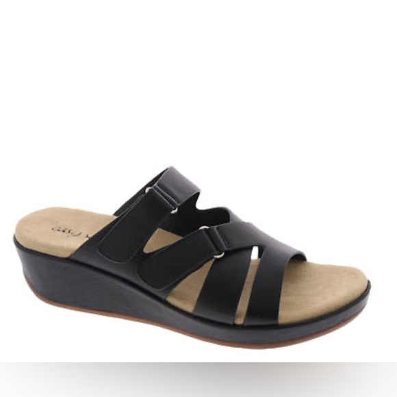 Easy Street  - Koda Sandal - NEW - Picture 1 of 5